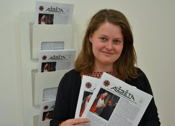 Vyšlo první číslo charitního časopisu pro seniory a přátele pečovatelské služby 