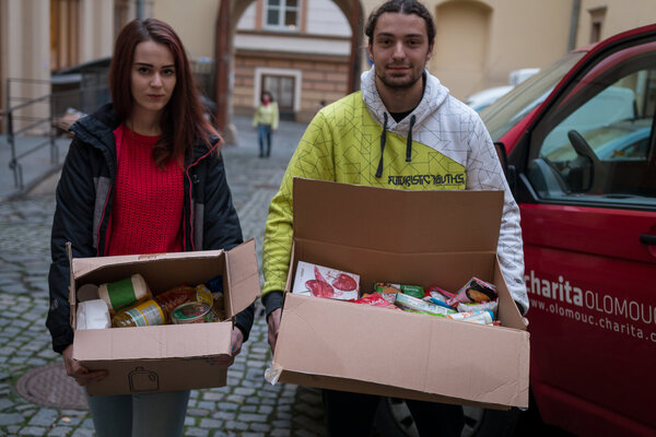 Blíží se podzimní Sbírka potravin. Potřebných během pandemie přibylo