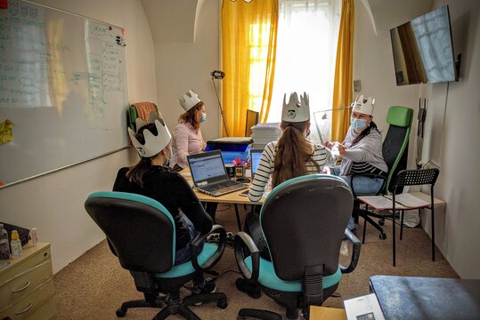 Vzhlédni, jdi za hvězdou, jdi za nadějí. Tříkrálová koleda v lednu zazní online i v terénu   