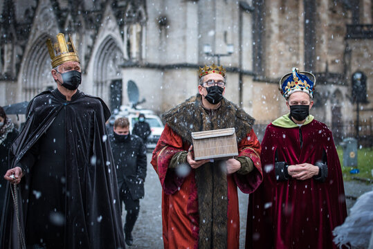 Tři králové se poklonili Spasiteli v katedrále a na dálku popřáli všem lidem šťastný nový rok