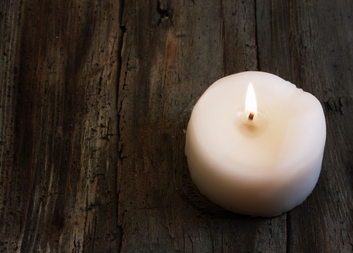 A to světlo svítí ve tmě… Svěcení svící, mše za zemřelé pacienty