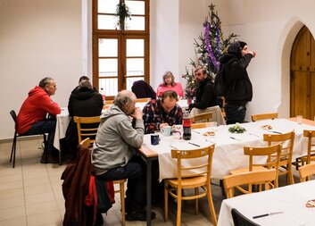 Dvacet let nablízku lidem bez domova