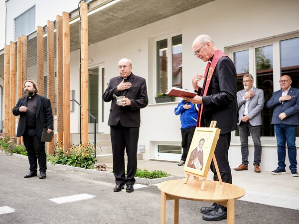 Slavnostního posvěcení prostor SDO v Řepčíně se v září zúčastnil i tehdejší primátor Miroslav Žbánek a hejtman Olomouckého kraje Ladislav Okleštěk. (Foto Vojtěch Cimpl)